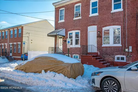219 Phillips Ave, Trenton, NJ 08638
