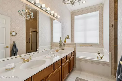 Bath - 21 Rumson Ct, Waretown, NJ 08758 photo 1 of 3