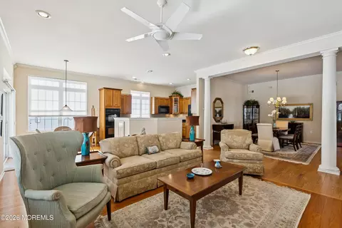 Living - 21 Rumson Ct, Waretown, NJ 08758 photo 4 of 4