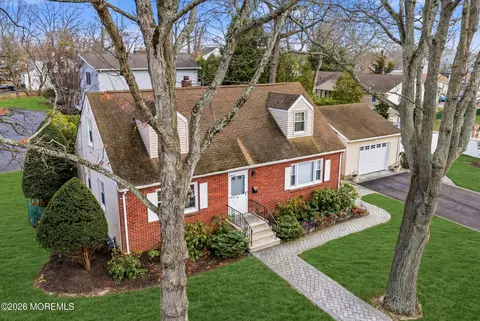 274 Michael Ave, Oakhurst, NJ 07755