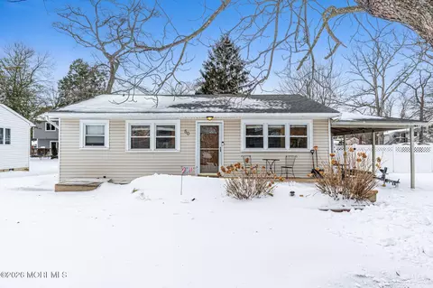 Exterior - 50 Pilot Dr, Brick, NJ 08723 photo 2 of 5