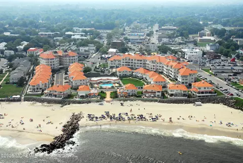 17 Riviera Dr, Long Branch, NJ 07740
