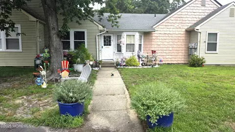 4 Ardsley Ave #63, Whiting, NJ 08759