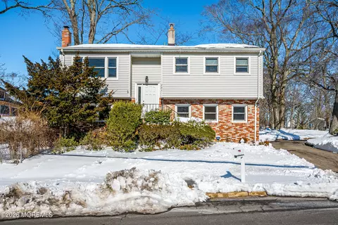 201 Freehold St, Oakhurst, NJ 07755