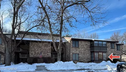 142 Cross Slope Ct #E, Manalapan, NJ 07726
