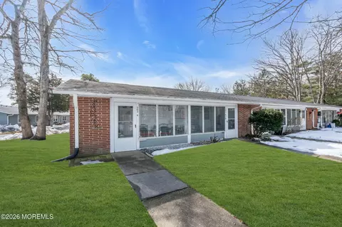 303 W Malvern Ct # A, Lakewood, NJ 08701