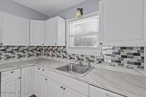 Kitchen - 417 Riverview Rd, Forked River, NJ 08731 photo 3 of 6