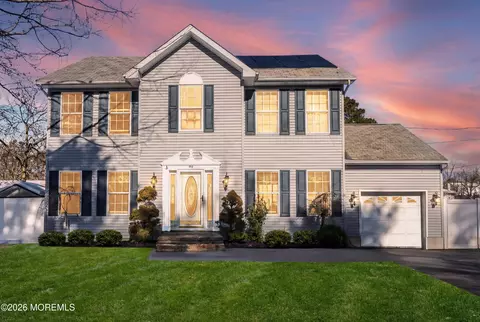 1041 6th Ave, Toms River, NJ 08757