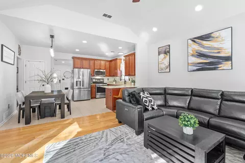 207 Lower Main St, Matawan, NJ 07747