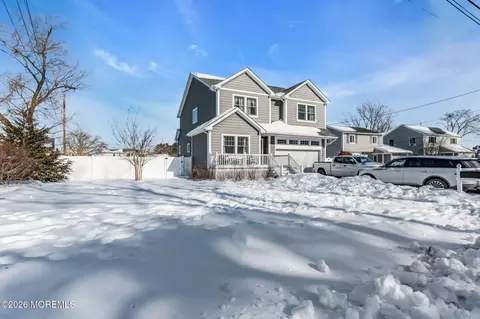 354 Rancocas Dr, Brick, NJ 08724