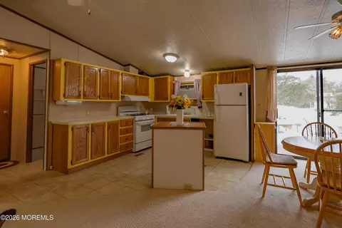 Kitchen - 115 Douglas Dr, Jackson, NJ 08527 photo 1 of 2