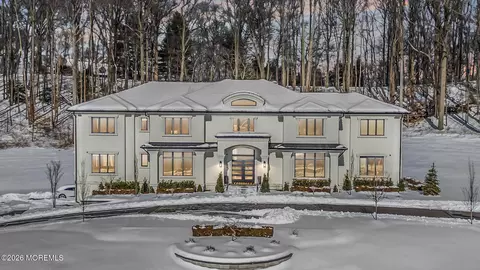 30 Winchester Ln, Holmdel, NJ 07733