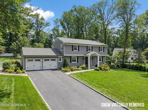 49 Stork Ct, Middletown, NJ 07748
