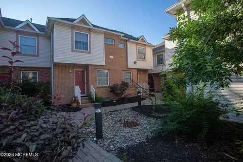 124 Adamecs Way #25, South Amboy, NJ 08879