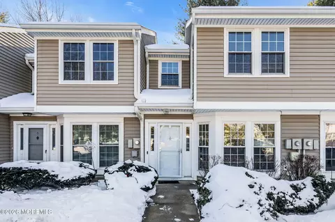 4 Duncan Way, Freehold, NJ 07728