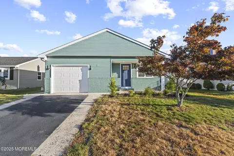 5 Purnell St, Toms River, NJ 08757