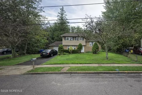 4 S Dakota Ave, Jackson, NJ 08527