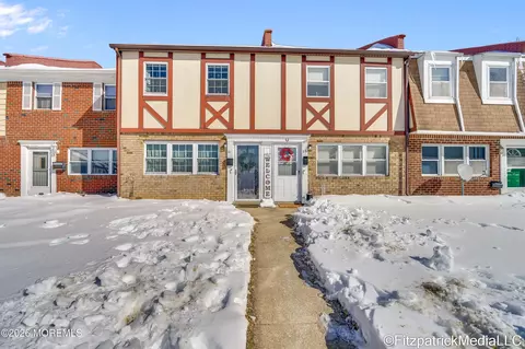31 Briar Mills Dr, Brick, NJ 08724