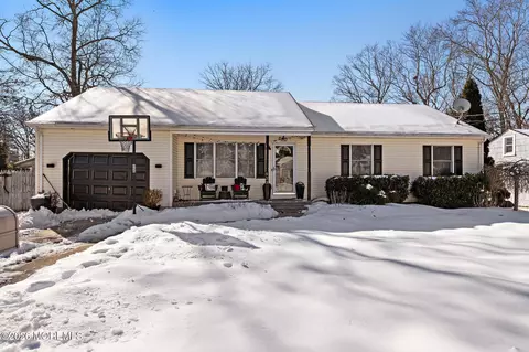 923 Tappan St, Forked River, NJ 08731