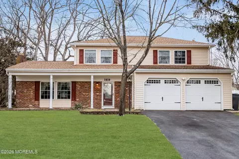 169 Shenandoah Blvd, Toms River, NJ 08753