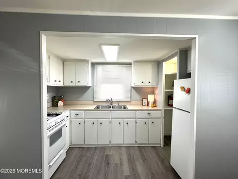 4 12 E Trl, Brick, NJ 08724