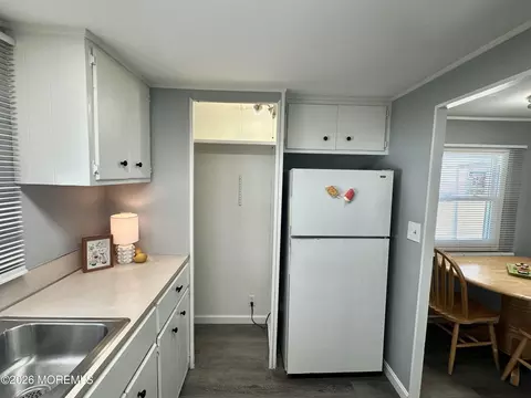 Kitchen - 4 12 E Trl, Brick, NJ 08724 photo 2 of 4