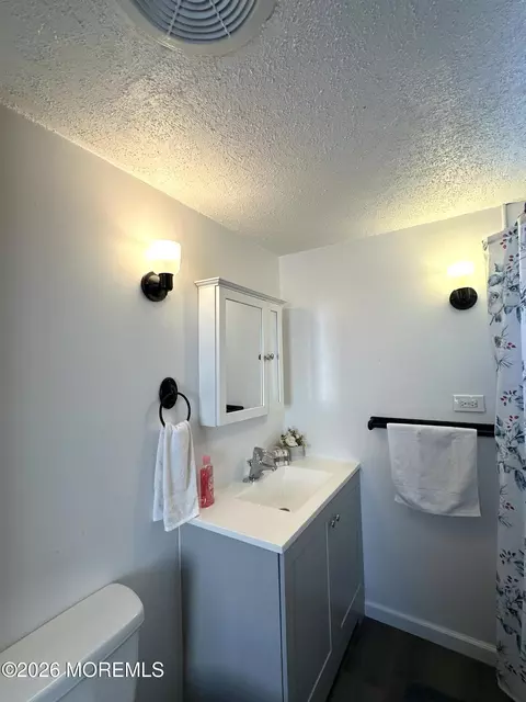Bath - 4 12 E Trl, Brick, NJ 08724 photo 3 of 3