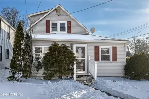 170 Park Ave, Keansburg, NJ 07734