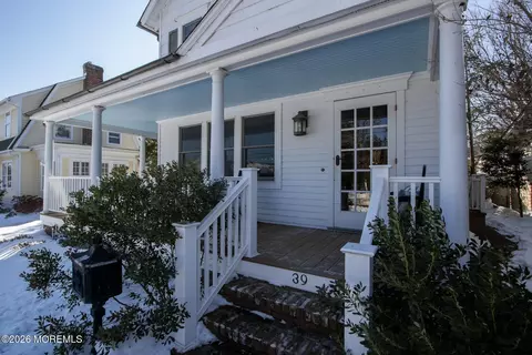 Exterior - 39 E River Rd, Rumson, NJ 07760 photo 4 of 5