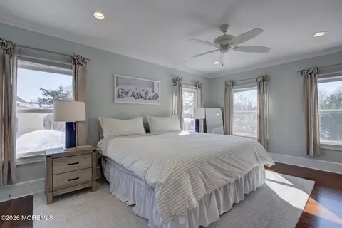 Bedroom - 39 E River Rd, Rumson, NJ 07760 photo 1 of 5