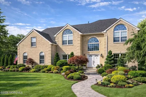 302 E Bird Village Rd, Jackson, NJ 08527