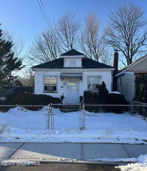 129 Seabreeze Way, Keansburg, NJ 07734