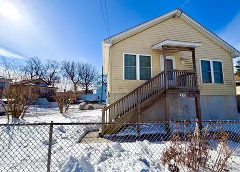 24 Woodland Ave, Keansburg, NJ 07734