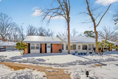 116 Buckingham Dr # A, Lakewood, NJ 08701