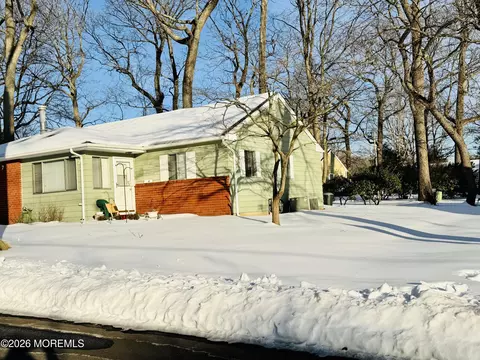 7 A Pheasant St, Manchester, NJ 08759