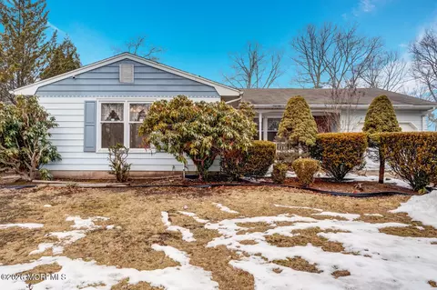 1078 Treasure Ave, Manahawkin, NJ 08050
