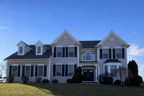 2 Matthew Ct, Cream Ridge, NJ 08514