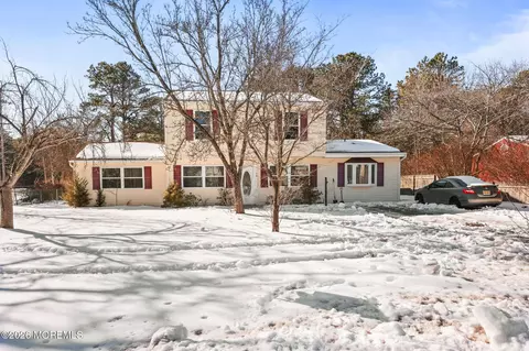 76 Tecumseh Trl, Browns Mills, NJ 08015