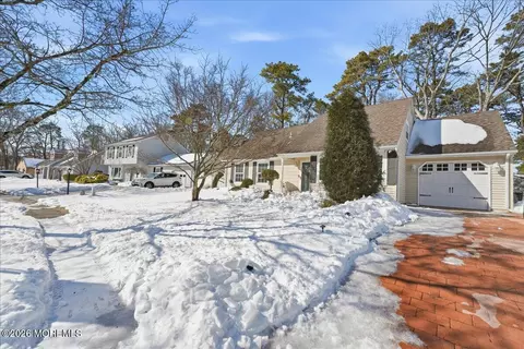 514 Leawood Ave, Toms River, NJ 08755