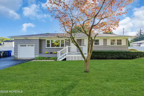 1037 Savannah St, Toms River, NJ 08753