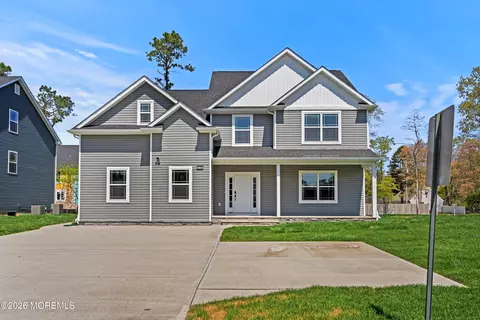 2024 Tenth Ave, Toms River, NJ 08757