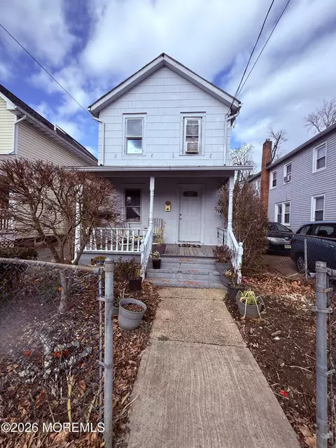 25 Marcy St, Freehold, NJ 07728