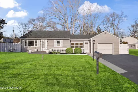 72 Baywood Blvd, Brick, NJ 08723