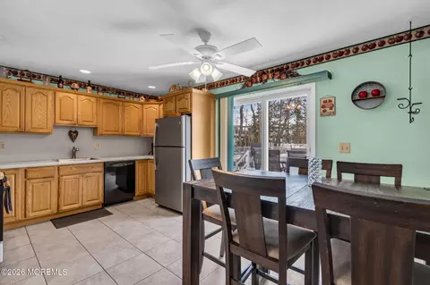 Kitchen - 8 Trinity Pl, Jackson, NJ 08527 photo 1 of 5