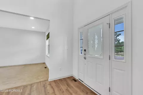 Entry Way - 4 Christopher Dr, Howell, NJ 07731 photo 3 of 6