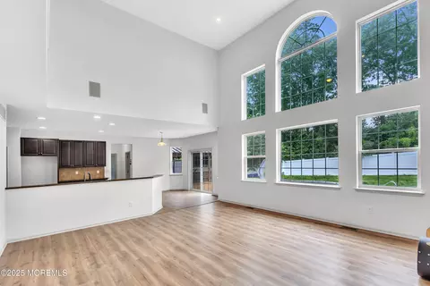 Living - 4 Christopher Dr, Howell, NJ 07731 photo 2 of 4