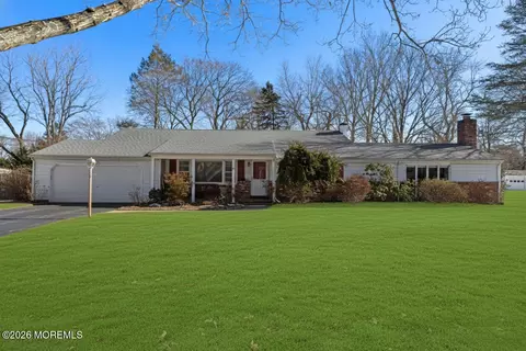 61 Westend Ave, Shrewsbury, NJ 07702