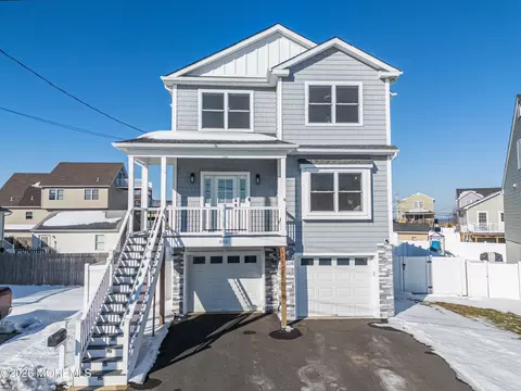 801 Bayview Ave, Union Beach, NJ 07735