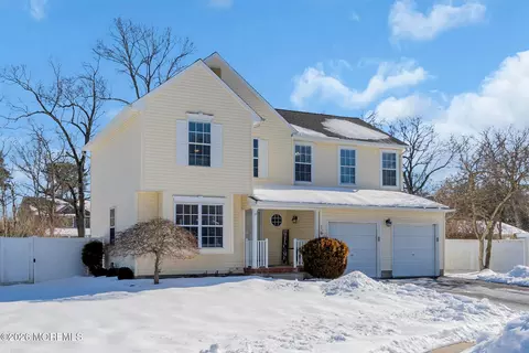 16 S Olympia Dr, Waretown, NJ 08758