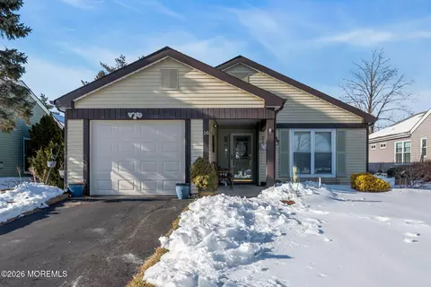 16 Harrogate Ln, Manchester, NJ 08759